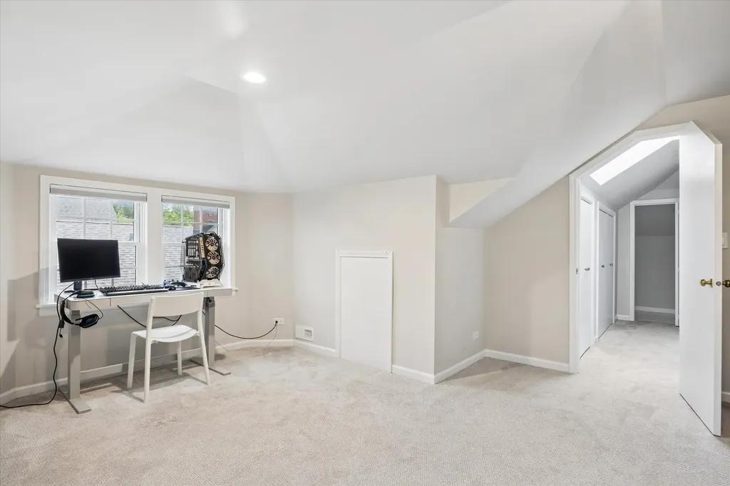 4060 Grove Avenue Western Springs IL 60558