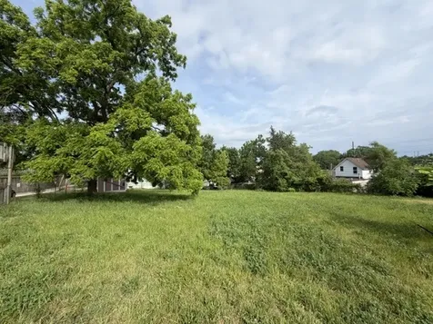 Lot 3 Russell Street Elgin IL 60120