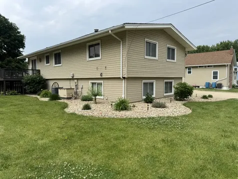 209 North Steele Street Cherry IL 61317