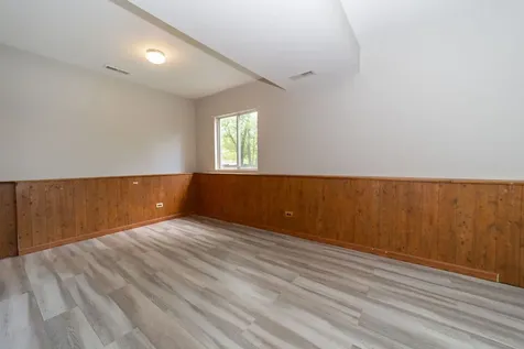 614 Kakos Court Zion IL 60099