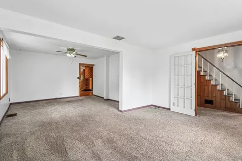 11806 Maple Avenue Hebron IL 60034