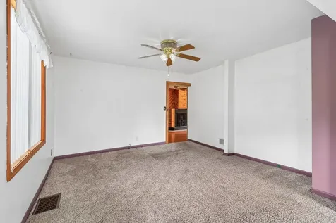 11806 Maple Avenue Hebron IL 60034