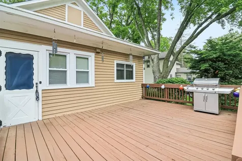 11806 Maple Avenue Hebron IL 60034