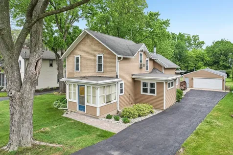 11806 Maple Avenue Hebron IL 60034
