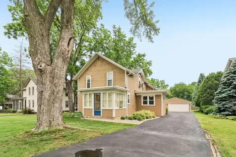 11806 Maple Avenue Hebron IL 60034