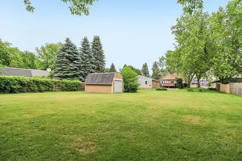 11806 Maple Avenue Hebron IL 60034