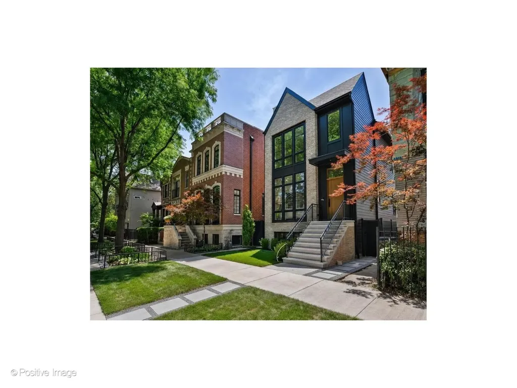 1925 West School Street Chicago IL 60657