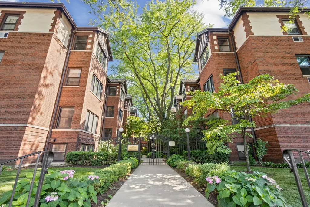 815 Lake Street Oak Park IL 60301