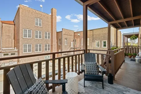 815 Lake Street Oak Park IL 60301