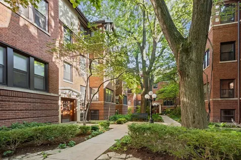 815 Lake Street Oak Park IL 60301