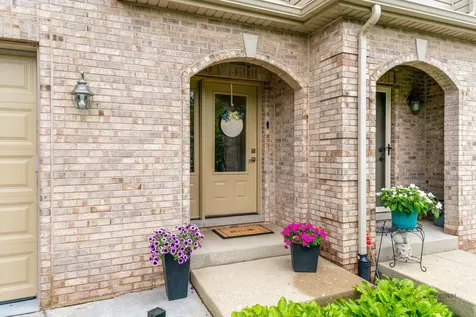 695 East Nerge Road Roselle IL 60172