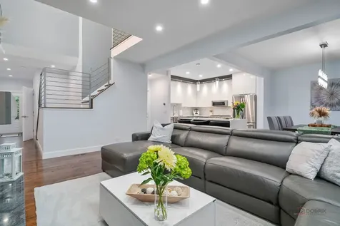 695 East Nerge Road Roselle IL 60172