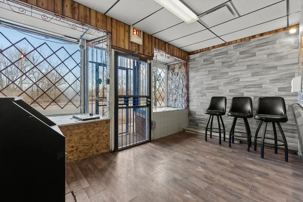 10606 South Torrence Avenue Chicago IL 60617