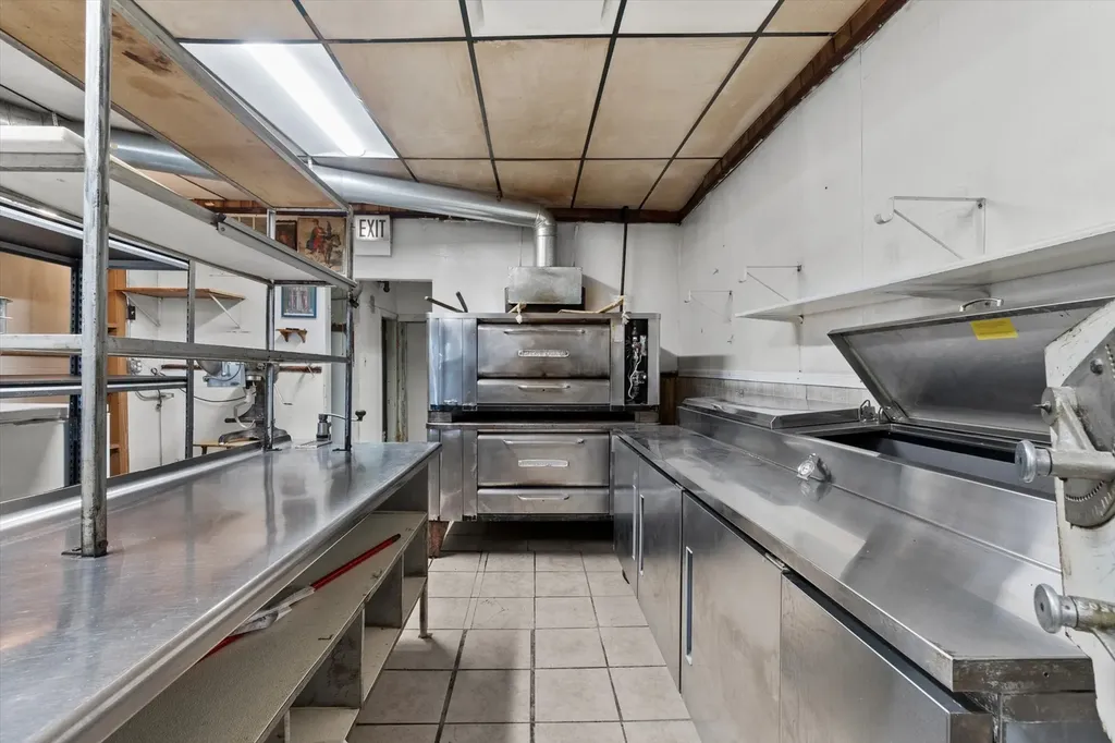 10606 South Torrence Avenue Chicago IL 60617