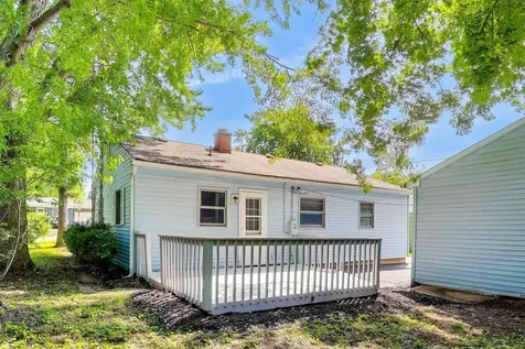 1415 Walnut Drive Woodstock IL 60098