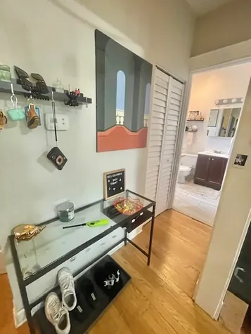 908 West Waveland Avenue Chicago IL 60613