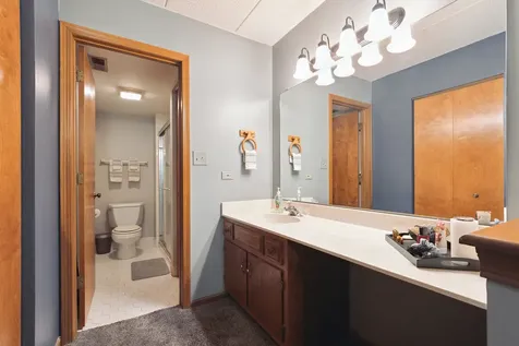 8425 West 95th Street Hickory Hills IL 60457