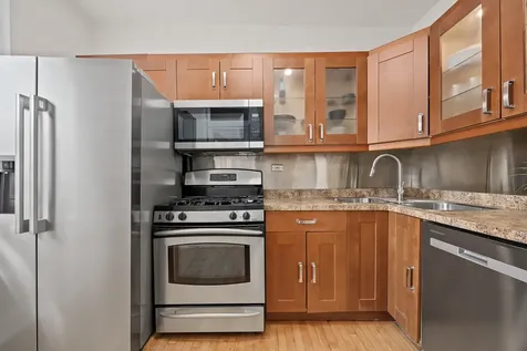 854 Washington Boulevard Oak Park IL 60302