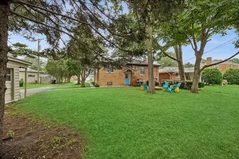 1260 Portsmouth Avenue Westchester IL 60154