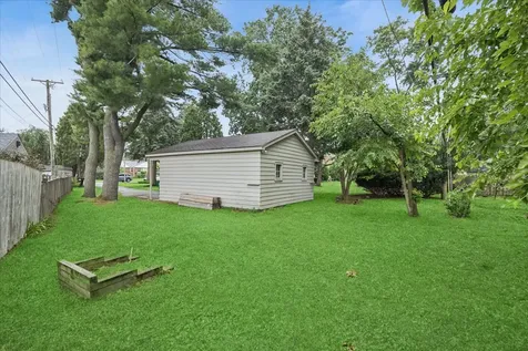 1260 Portsmouth Avenue Westchester IL 60154