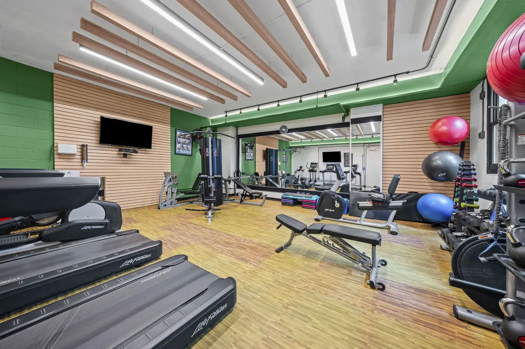 3430 North Lake Shore Drive Chicago IL 60657