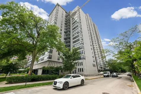 3430 North Lake Shore Drive Chicago IL 60657