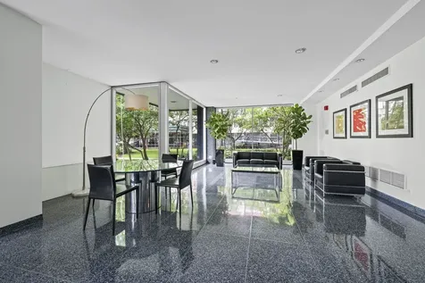 3430 North Lake Shore Drive Chicago IL 60657