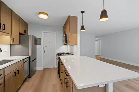 3430 North Lake Shore Drive Chicago IL 60657