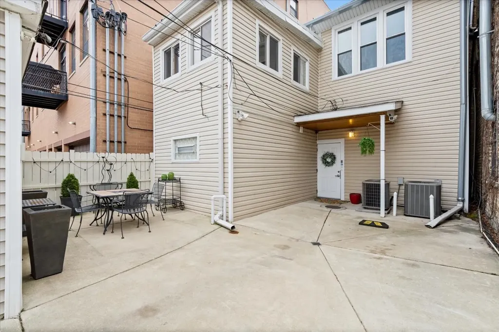 1916 West Irving Park Road Chicago IL 60613