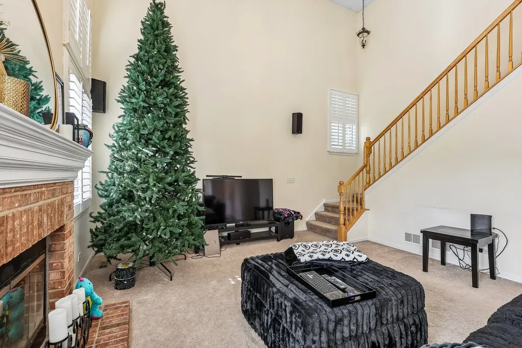 9482 Inverness Drive Huntley IL 60142