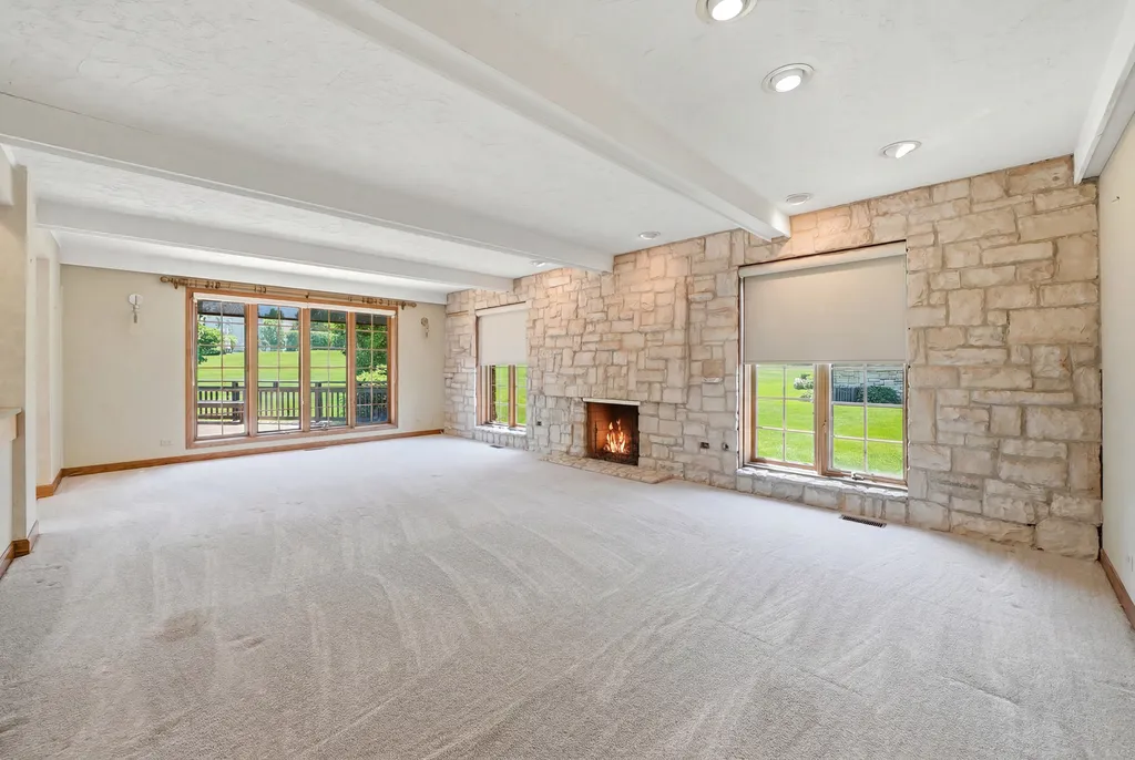 313 Trinity Lane Oak Brook IL 60523