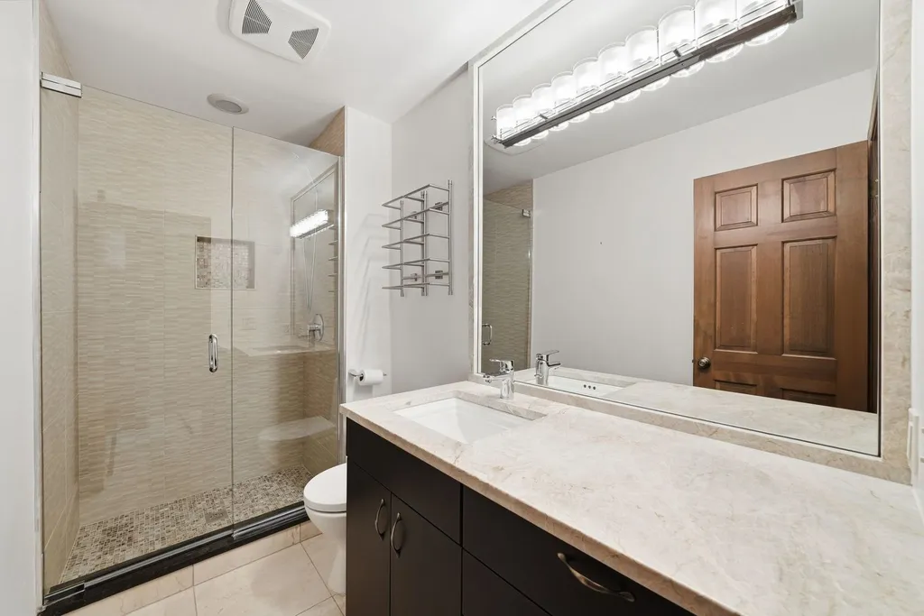 313 Trinity Lane Oak Brook IL 60523