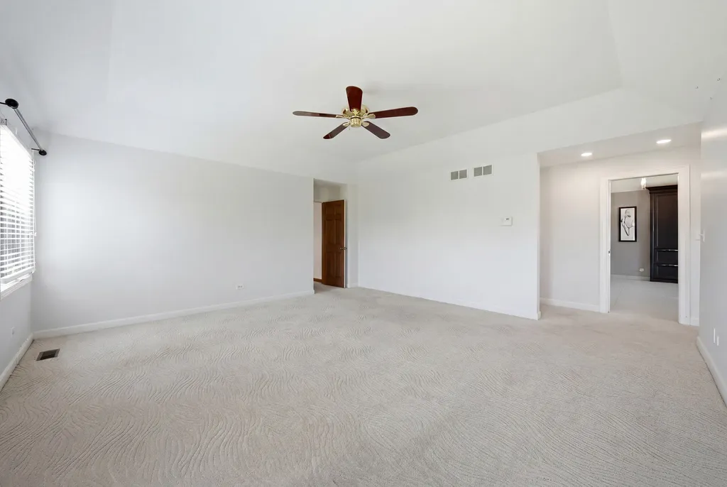 313 Trinity Lane Oak Brook IL 60523