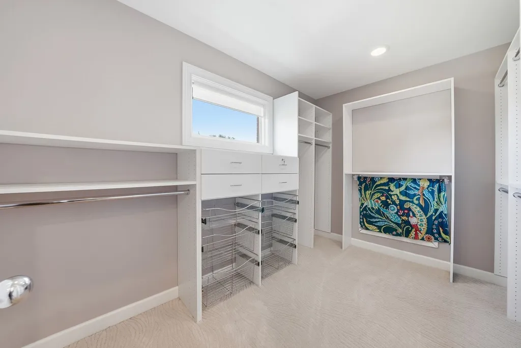 313 Trinity Lane Oak Brook IL 60523