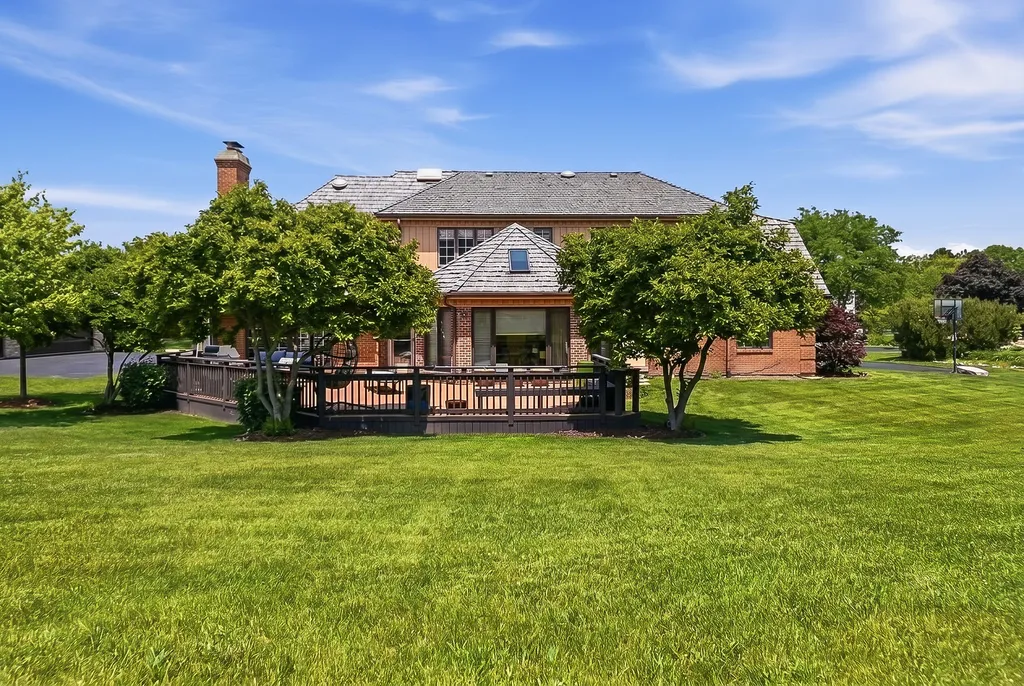 313 Trinity Lane Oak Brook IL 60523