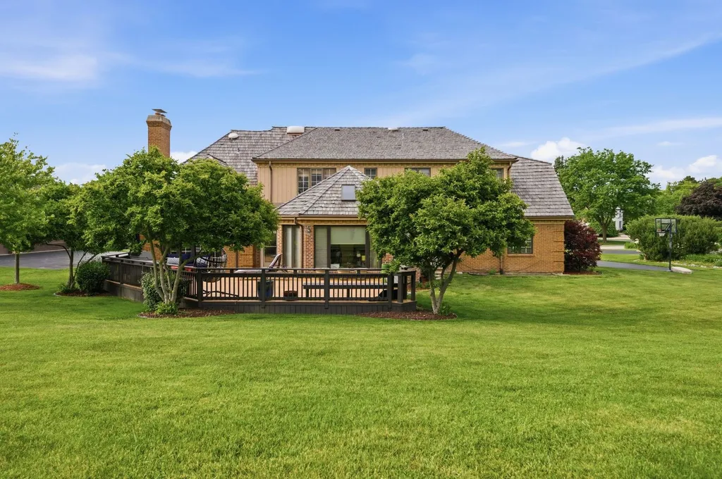 313 Trinity Lane Oak Brook IL 60523