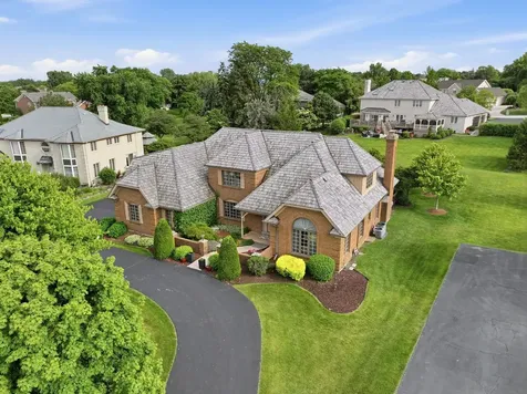 313 Trinity Lane Oak Brook IL 60523