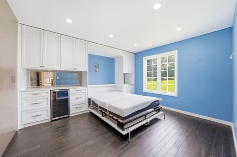 313 Trinity Lane Oak Brook IL 60523