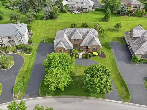 313 Trinity Lane Oak Brook IL 60523
