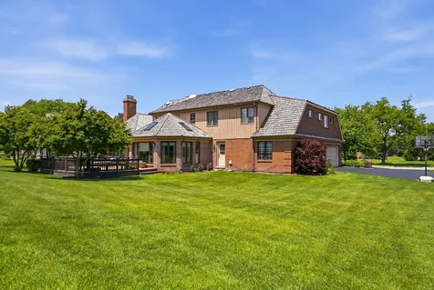 313 Trinity Lane Oak Brook IL 60523