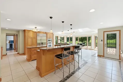 313 Trinity Lane Oak Brook IL 60523