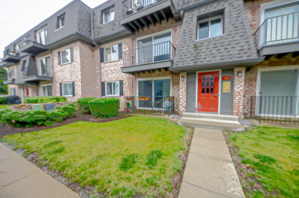 916 South Plum Grove Road Palatine IL 60067