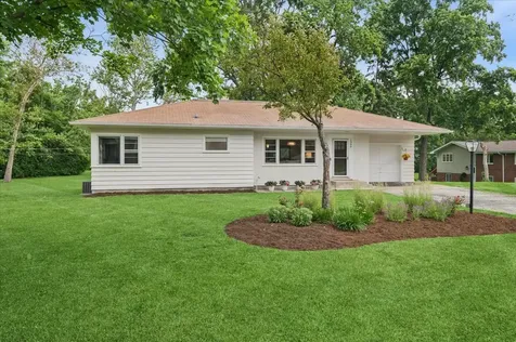 1308 West 53rd Place La Grange Highlands IL 60525