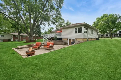1308 West 53rd Place La Grange Highlands IL 60525