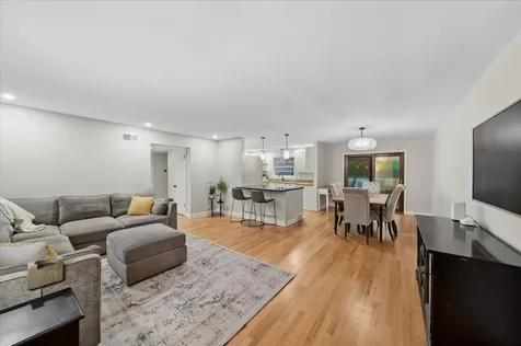 1308 West 53rd Place La Grange Highlands IL 60525