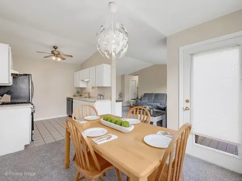 1104 Canterbury Court Elgin IL 60120