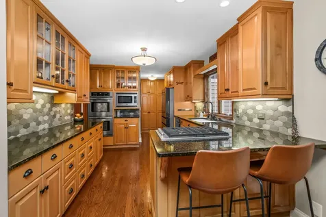 4N159 Wild Rose Road St. Charles IL 60174