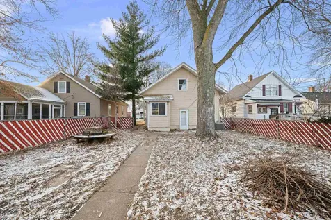 1916 31ST Street A Moline IL 61265