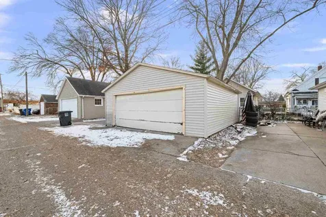 1916 31ST Street A Moline IL 61265