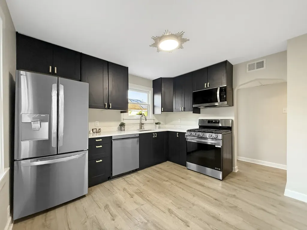 405 East Prairie Avenue Lombard IL 60148